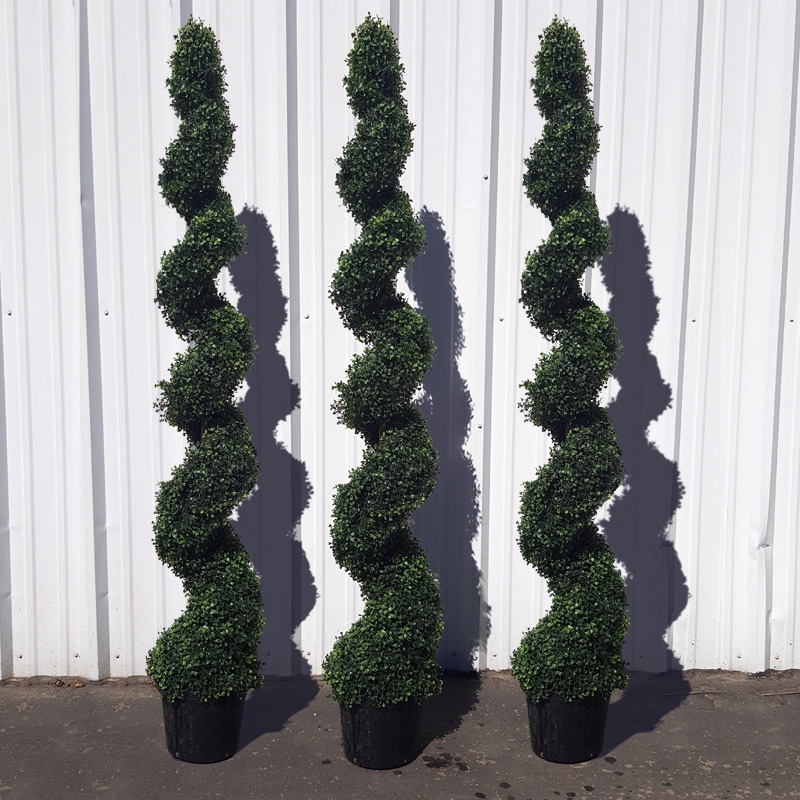 Topiary Plants – Faux Boxwood Rentals