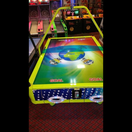 Air Hockey – 4 Goals - Image 3